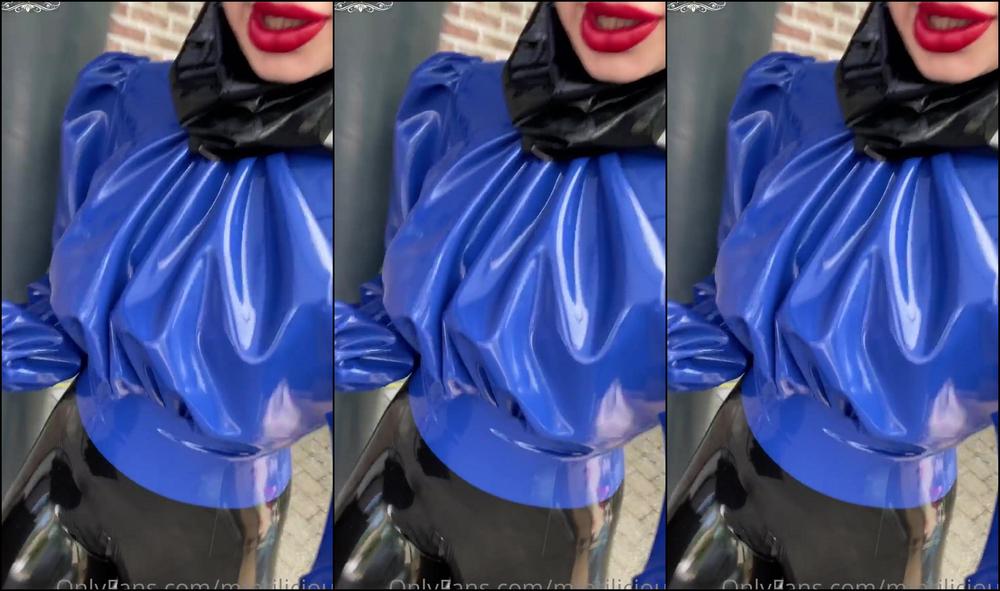 Mfetilicious Wearing A Full Catsuit Blouse Hijab When It S Almost Degrees Yes It S Possible Bu