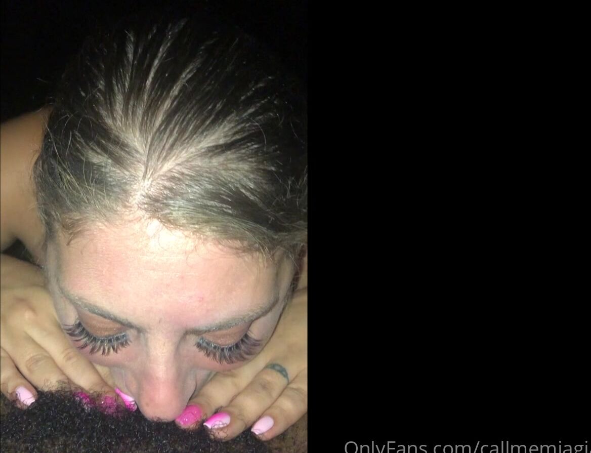 Callmemiagianna I Ve Been Being A Naughty Girl Recently Watch Me