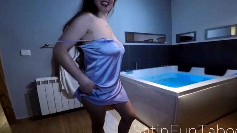 Satinfuntaboo Prom Night Jacuzzi Fun In
