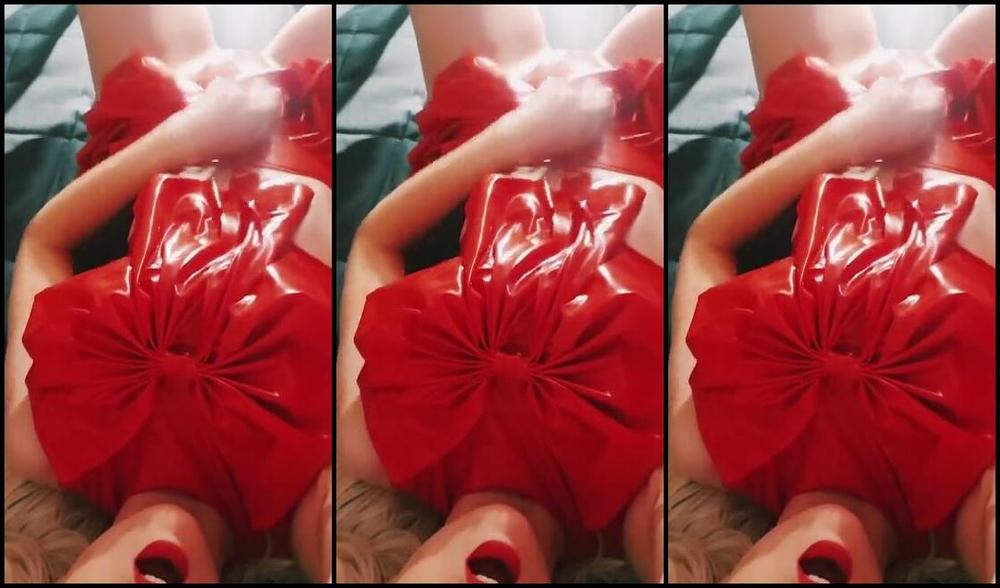 Katerina Piglet Nicknamed Katerinapiglet Femdom 01 17 2019 Onlyfans Video This Is The Last Christmas Video And Its Time To Prepare For The Summer