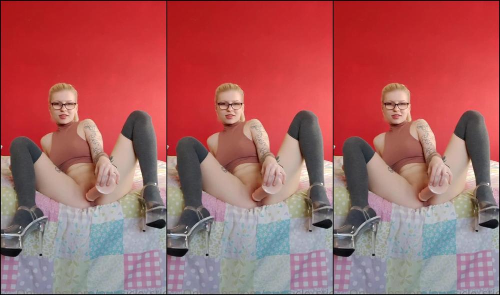 pupsicle-stick-22-09-2020-942778344-sorry-for-not-having-been-uploading-as-much-for-the-last-few-days-i-ve-been-super-sic