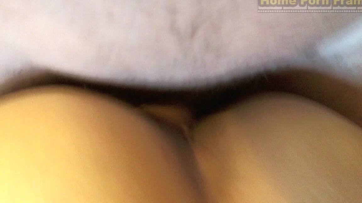 Shaved Pussy Babe In Hardcore Fucking Video