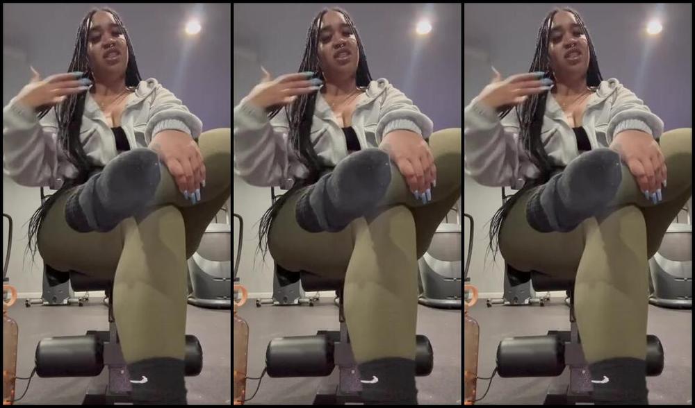 Iwantnique Onlyfans My After Workout Feet Will Always Hit Different Moist Amp Stinky You Want