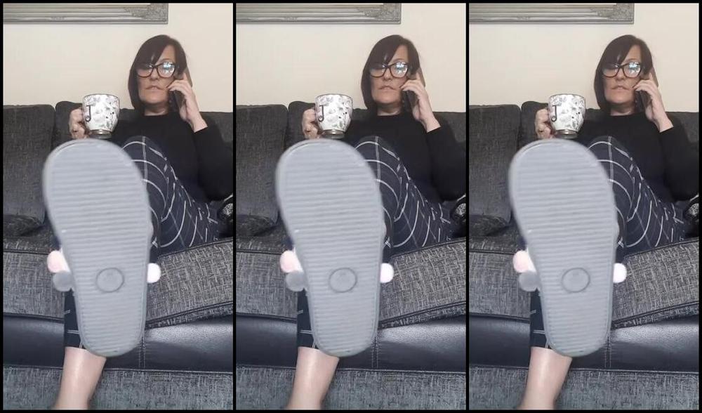 Miss B Nicknamed Missb52S Onlyfans 04 08 2019 On The Phone Ignoring Pathetic Pigs