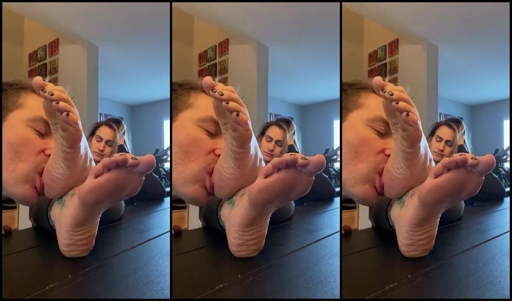 Thefantasychest Onlyfans All You Want For Christmas Is To Lick My Creamy Soles From Heels 2 Toes I Want You To Know Exact 1P