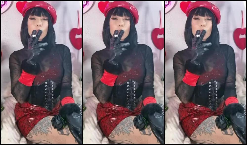 Queen Kinkerbell Nicknamed Kinkerbell23 Onlyfans Whos Going To Give Me Smokey Kisses On Valentines Day Ill Be All Alone R