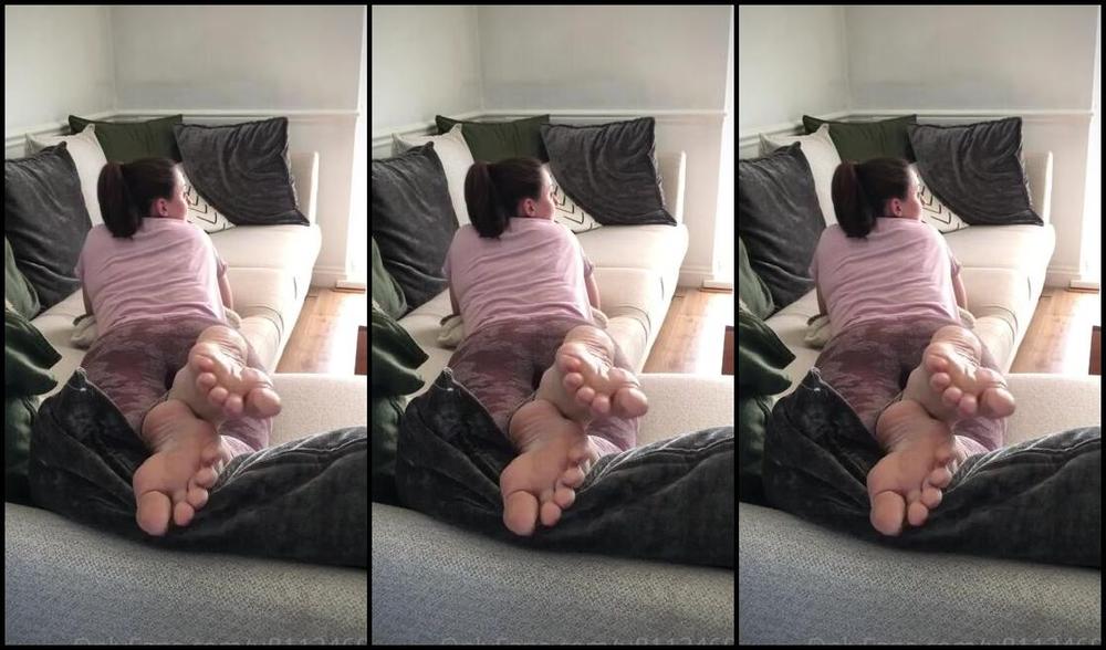 Mimisfeet1 Aka U81134601 Onlyfans Happy Monday Perverts Here S A Sole Tease Video I Did For You This Morning After My Yoga Class