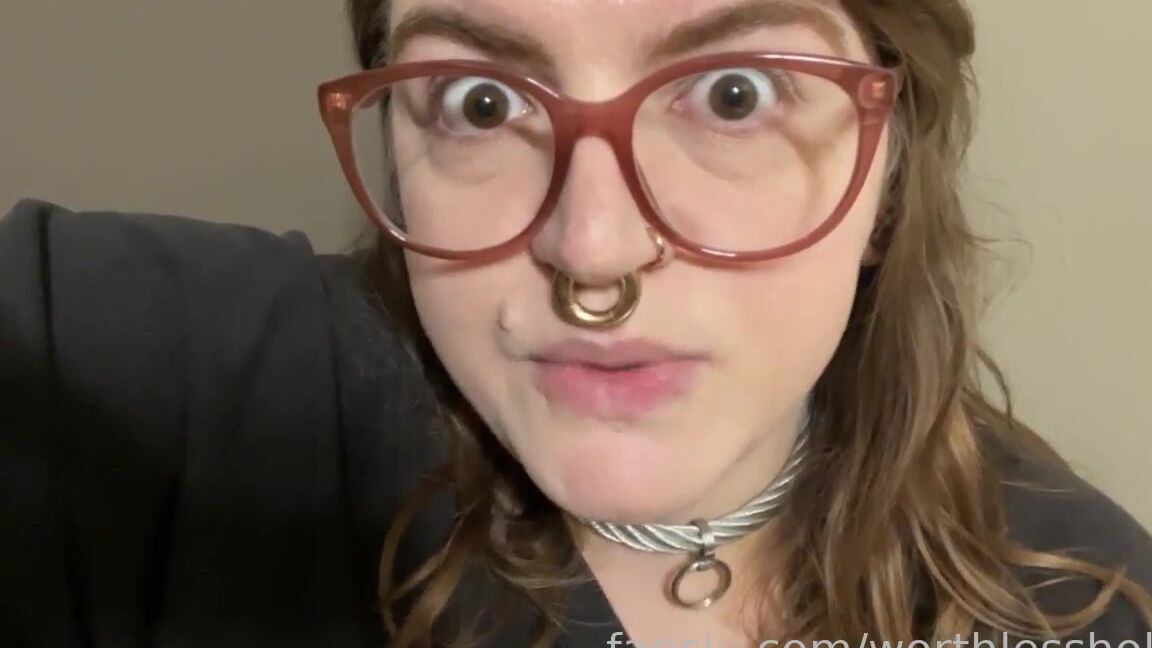 Worthlessholes 429735379449425920