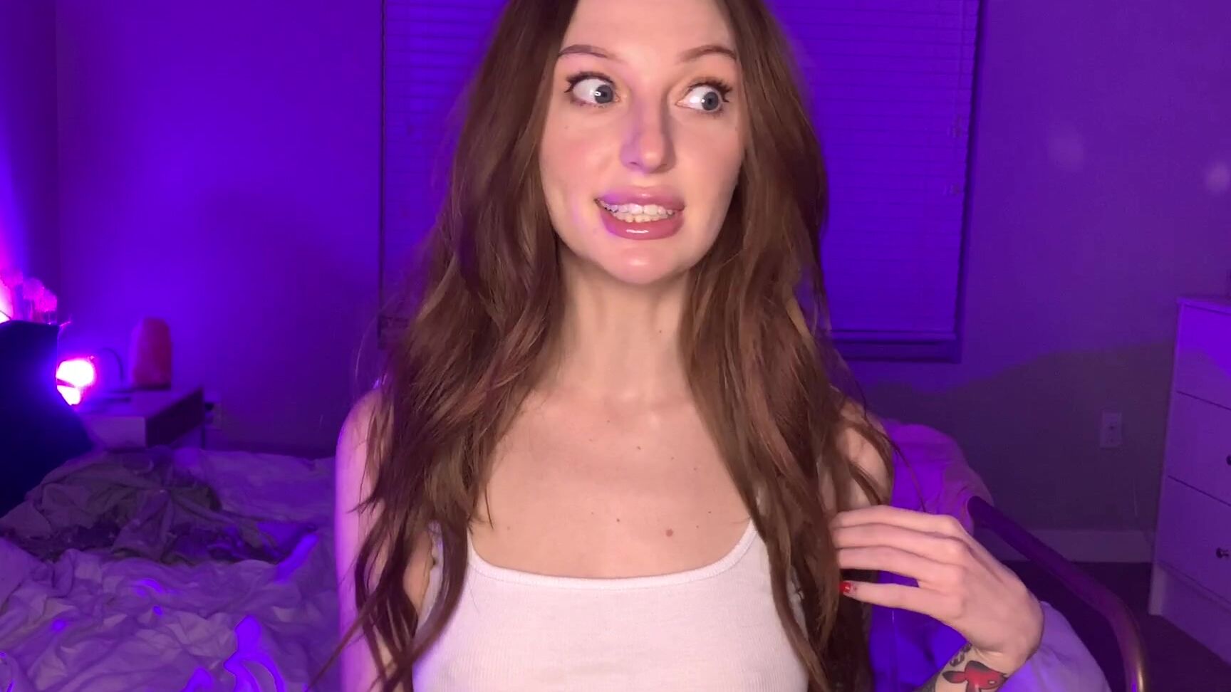 "HARPERMADI" brunette, dirty talking, valentine’s day, miniskirts, titty squeezing 526 Begging to be Your Valentine manyvids