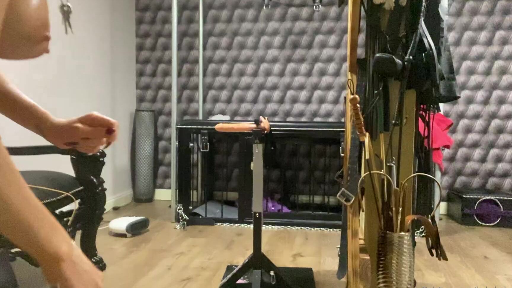 Lady Dark Angel Having Fun Making Customs Oooh Imagine If This Was Your Cock Right Now