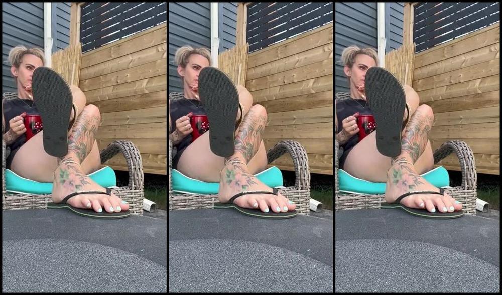 Thefantasychest Onlyfans Look Don T Touch Flip Flop Edition By Going Camping I Kept You Guys Waiting Quite A Bit For Th 1P