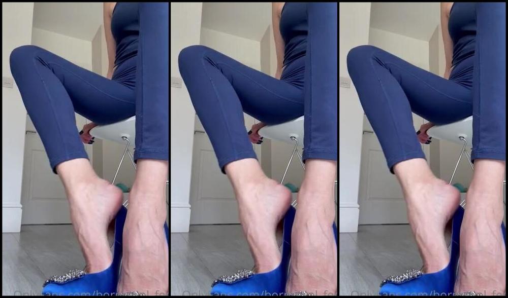 Bornroyal Feet Onlyfans Give My Red Sole A Good Lick I Like Them Clean That Is Your Job