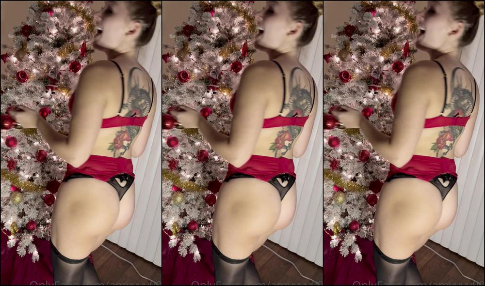 Amyyyy007 2725521328 12 06 2023 Check Your Dms For Some Christmas Content Tis The Season There Is Nothing I