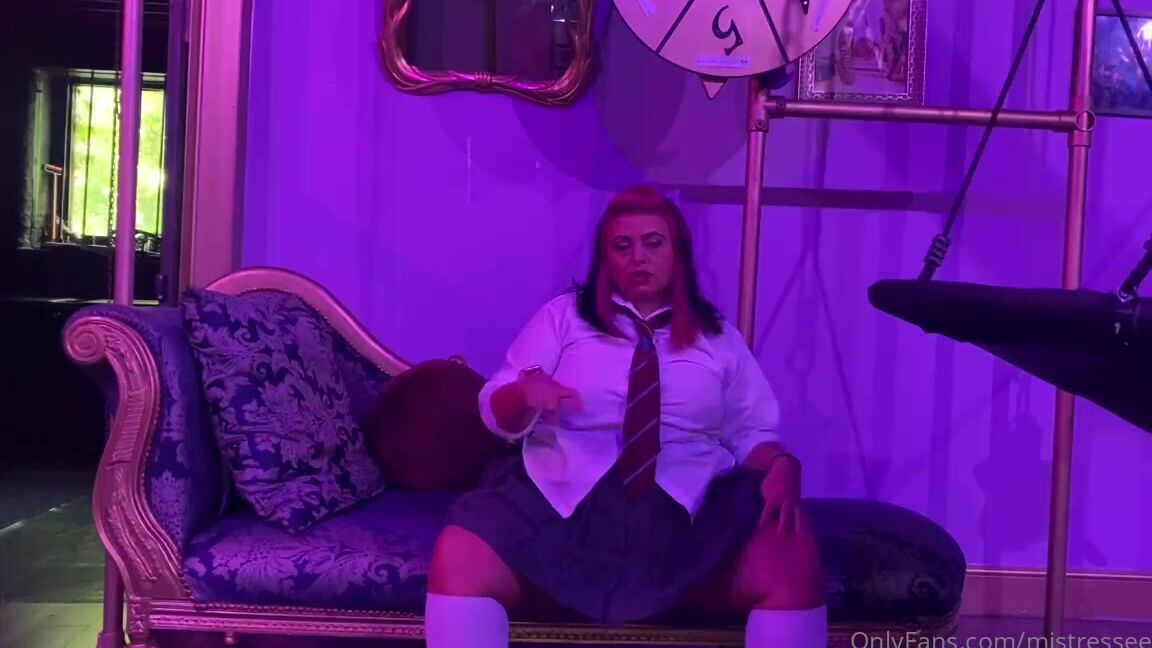 Mistress Eclipse Nicknamed Mistresseeclips Femdom 10 04 2022 Onlyfans Video Make A Fool Of Yourself For My Amusement