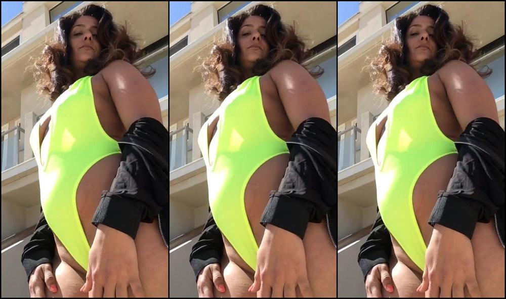 Bossy Ass Delilah Love The Sun