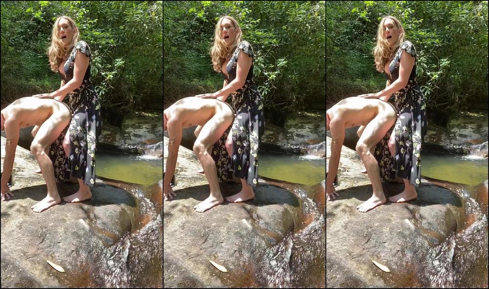 zoeyt123-12-08-2021-2190759722-today-was-really-nice-will-and-i-defiled-this-beautiful-spot-in-the-woods-on-a-walk-a