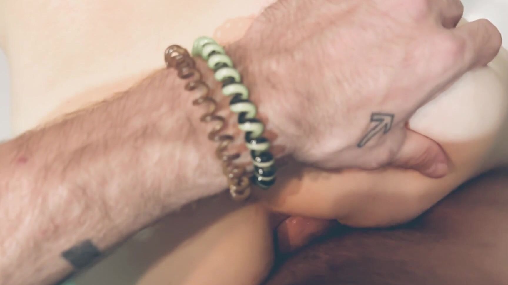 Уединились Ночью В Ванной Пока Все Спят