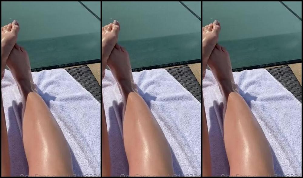 Mary Grace Aka Goddessmarygrace Onlyfans Oiling Up My Legs N Feet In The Sun