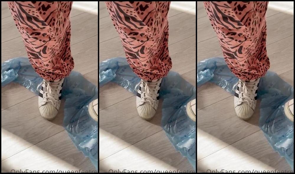 Queenfeetred Nicknamed Queenfeetred Onlyfans And Shot With Smelly Adidas Superstar