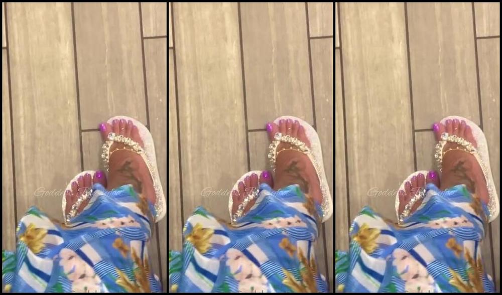 Goddess Pussyfoot Aka U186296307 Onlyfans A Clip Of A 9 Minute Joi I Have Available I Bet You Re Teased Enough To Request The Entire Vide