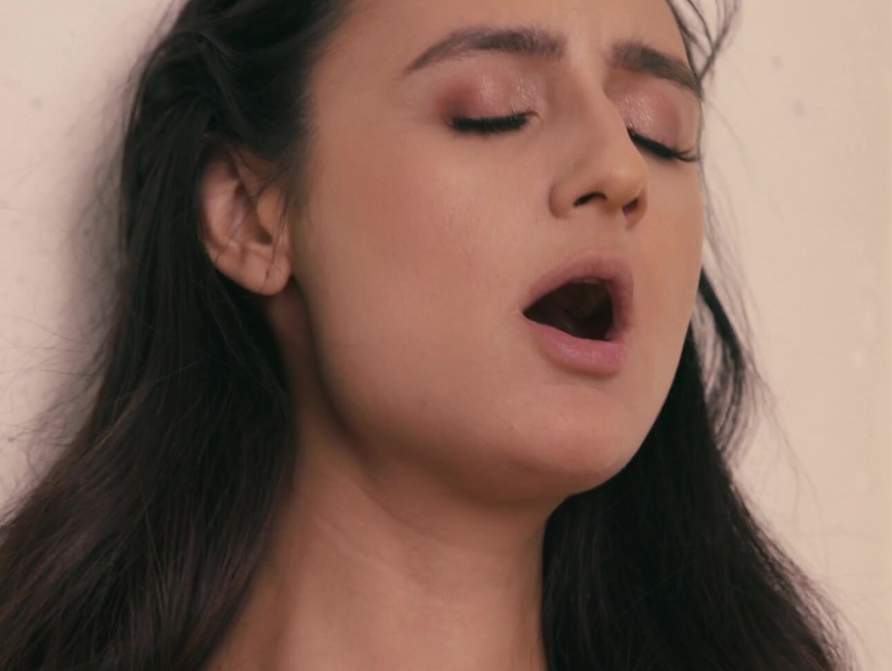 Bellesa Films - (2022-12-30) - Eliza Ibarra, Scarlit Scandal - You're A Model Today [7362] BellesaPlus