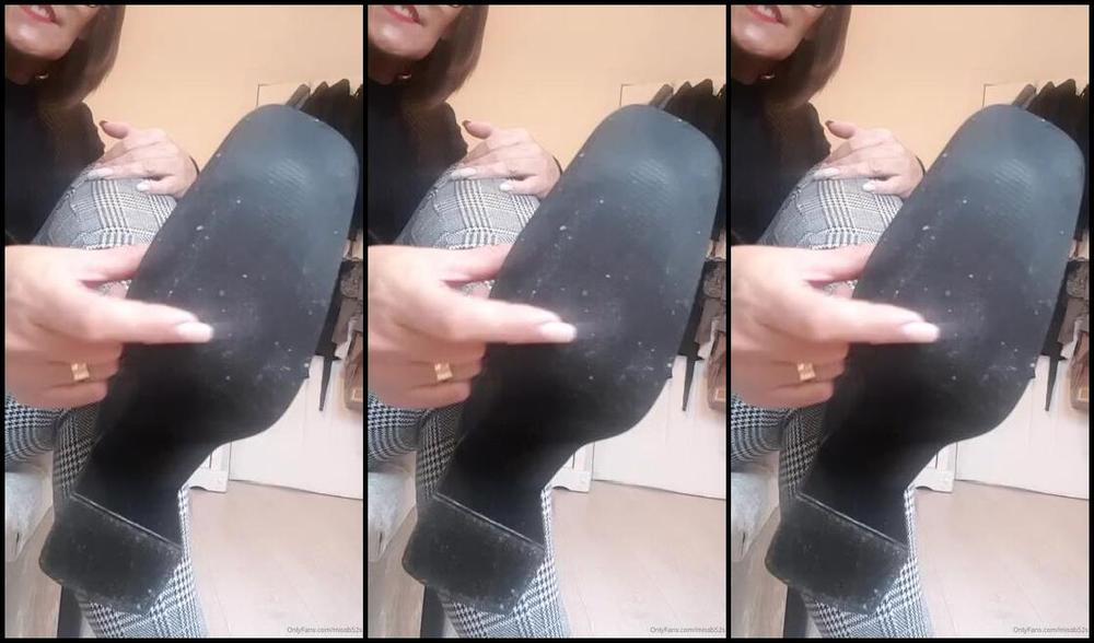 Miss B Nicknamed Missb52S Onlyfans 10 08 2019 Socks Or No Socks Footboys