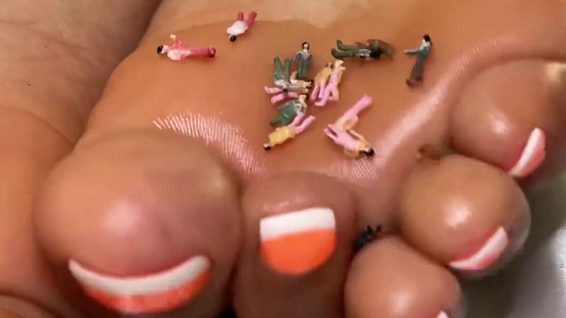 Giantess, Feet, Foot Fetish, Ebony Foot Fetish, Soles, SFW giantess soles ManyVids