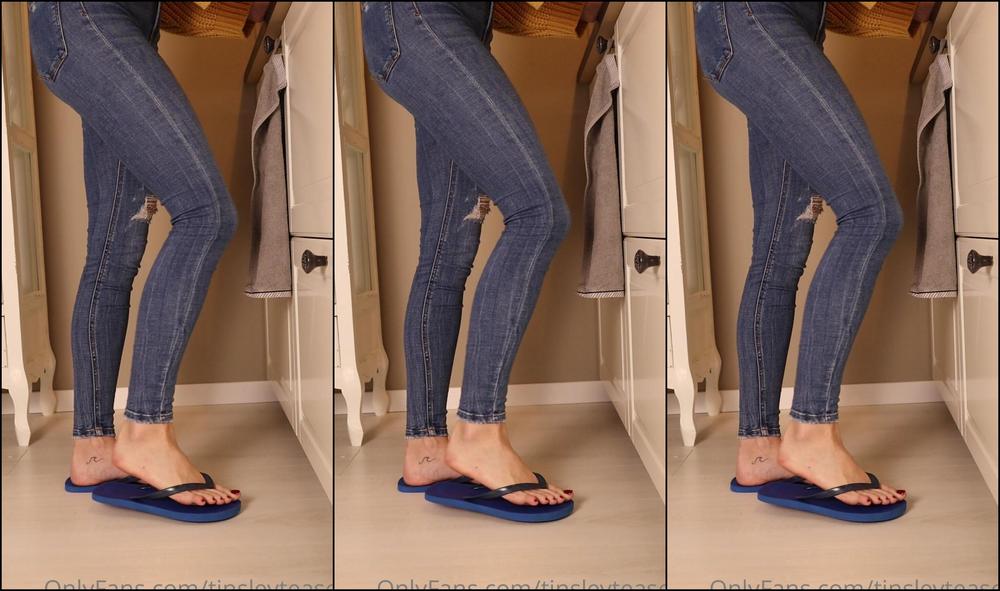 Tinsleyteaser I M Boiling Water While You Relax And Enjoy The View Of My Feet In Flip Flops Even The