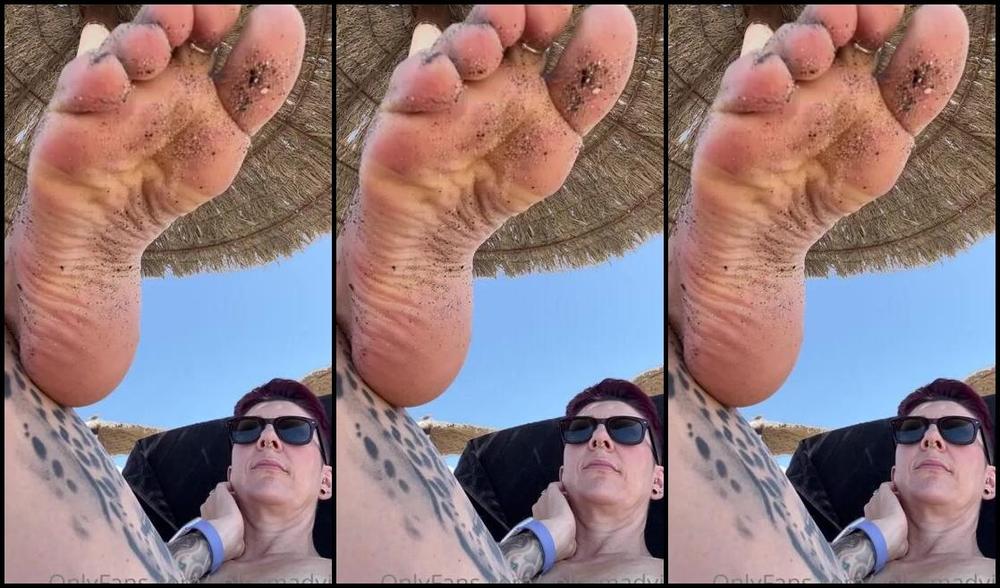 Solesmad Fetish Queen Aka Solesmadvip Onlyfans Relaxing Time