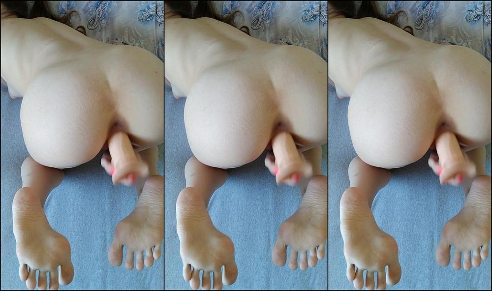 Dildo Fucking And Show My Feet