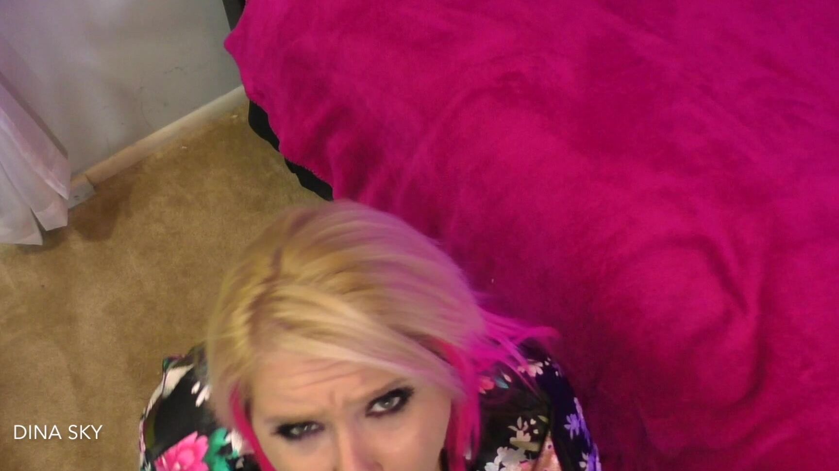 Clubdinasky Black Gloves Blowjob