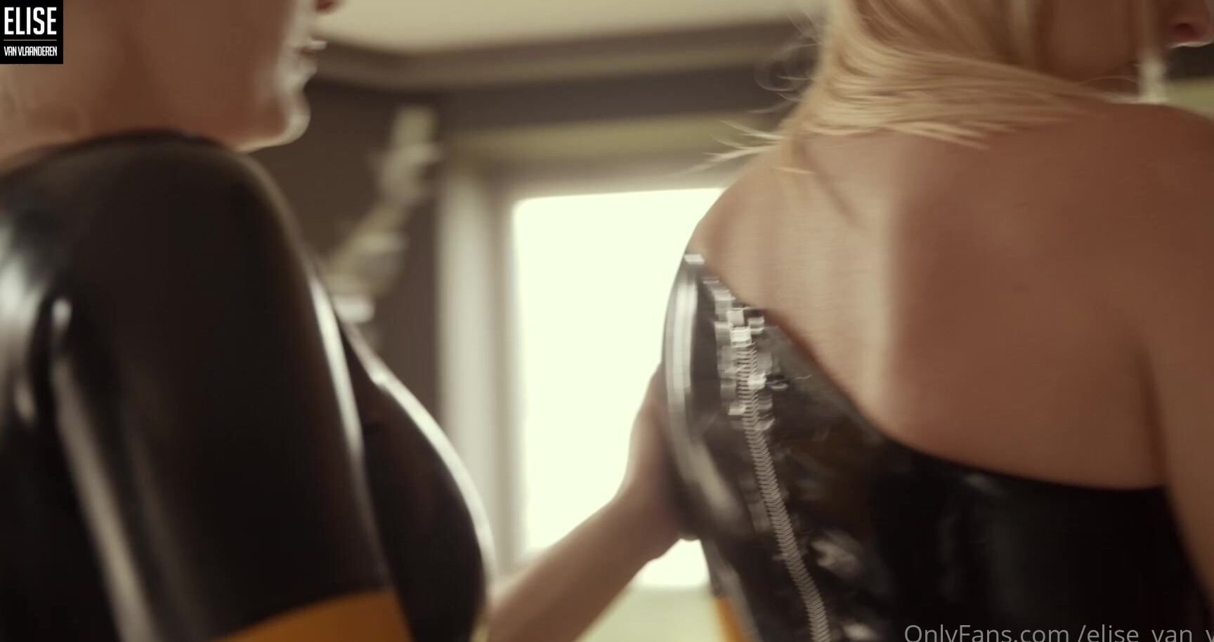 Elise Van Vlaanderen New Duo Behind The Scenes Queen Bee Stings Had So Much Fun With Silas Se