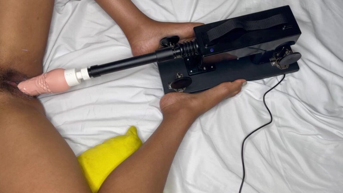 Fuck Machine, Dildo Fucking, Solo Female, Ebony, Masturbation just getting fuck by my machine ManyVids