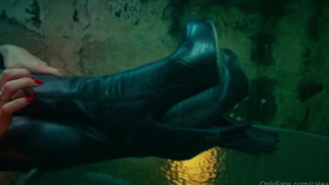 Calea Toxic Nicknamed Caleatoxic Onlyfans I Had A Weekend In The Middle Of Nature On A Kind Of Farm Here Are Some Pictures And As You May 10