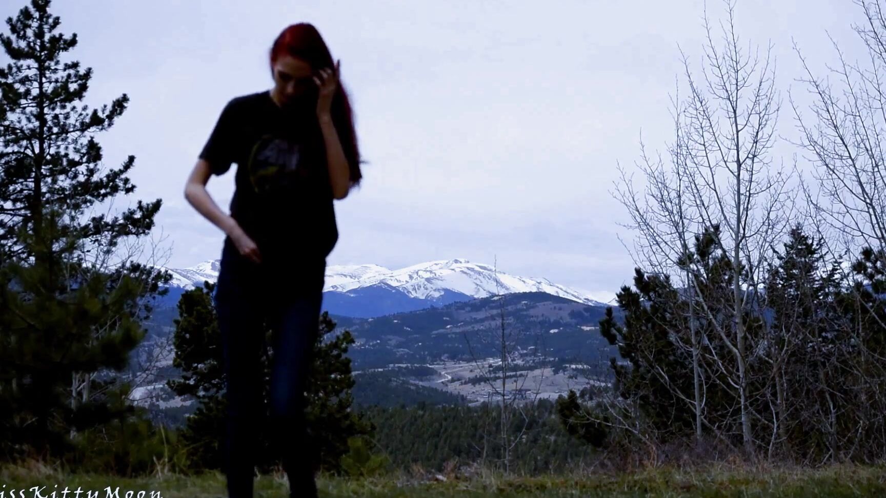 Misskittymoon Someone Was Watching