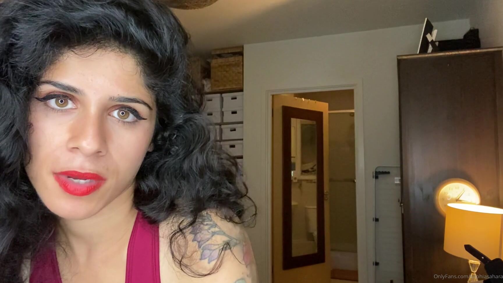 mistresssophiasahara-14-08-2020-703432605-spit-sweat-gym-tease