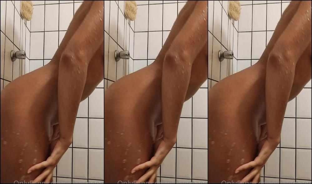 Prazernaomi 2455380408 05 14 2022 Tes O No Banho Horny In The Bath