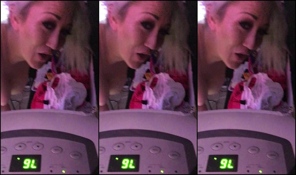 Alanaevansxxx 256698366 04 24 2020 What Really Keeps Me Cool In Between Shots