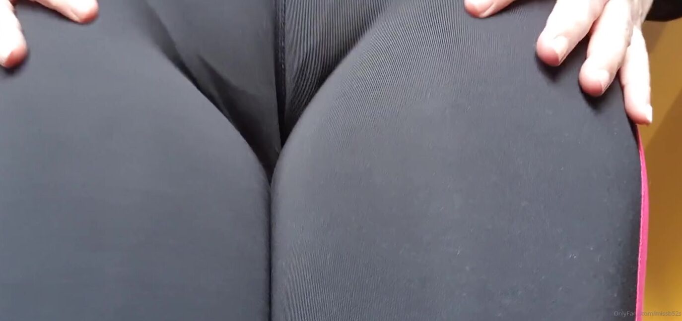 Miss B Nicknamed Missb52S Onlyfans 02 18 2021 Enjoying My Tight Running Leggings You Little Pervert