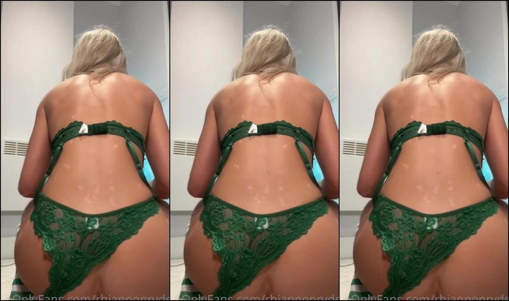 Rhiannonryder It S Christmas Eve Eve And I M Feeling Horny For Cock