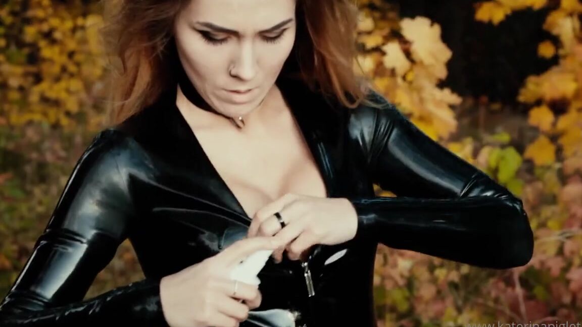 Katerina Piglet Nicknamed Katerinapiglet Femdom 12 30 2022 Onlyfans Video Wow What An Old Video I Found About 9 Years Ago It Was My First Video