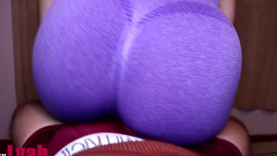 Sexylyah Nicknamed Sexylyah Onlyfans Lap Dance In Purple Scrunch Butt Leggings