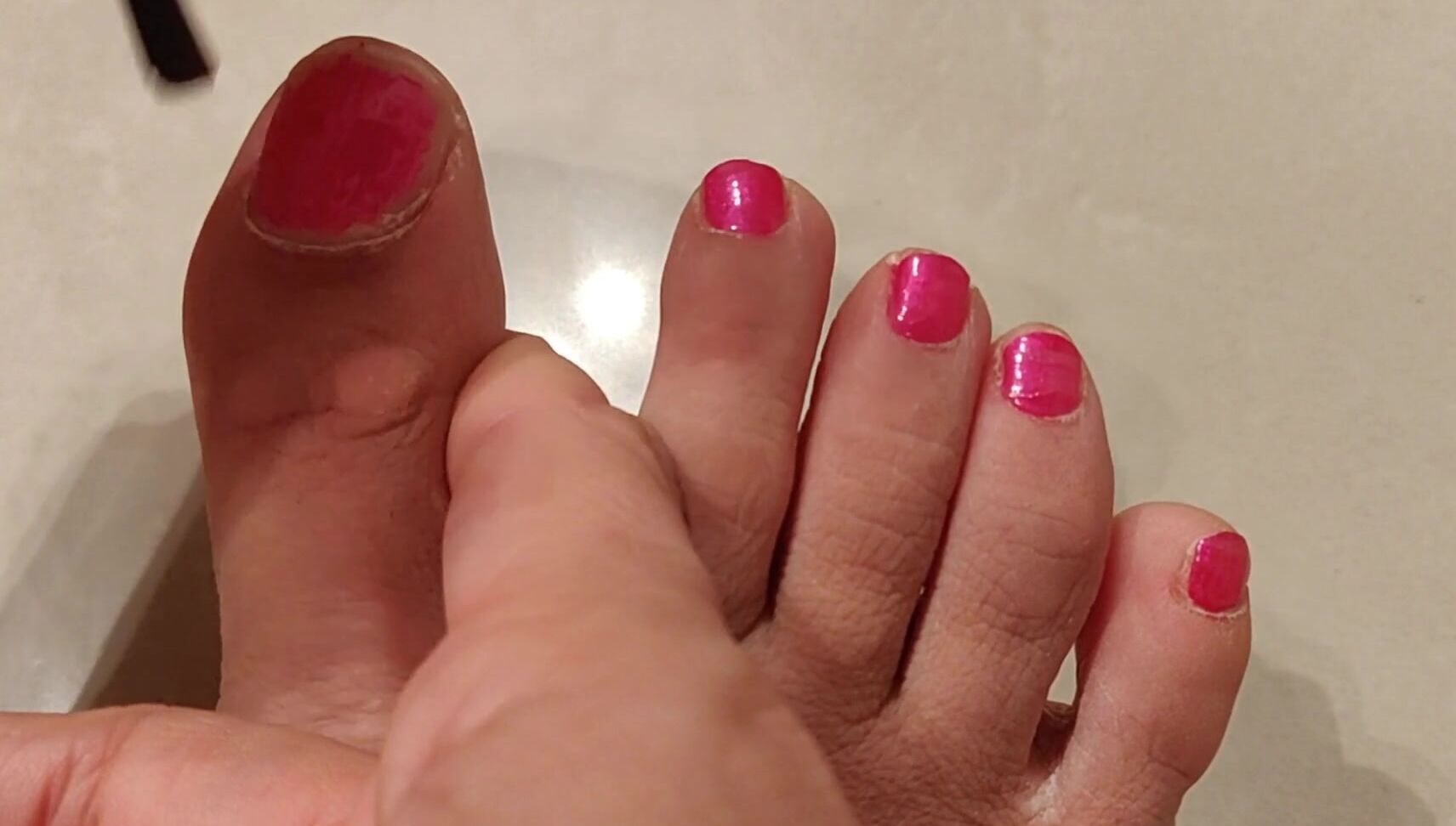 Aedanjustine Putting Polish On Toenails