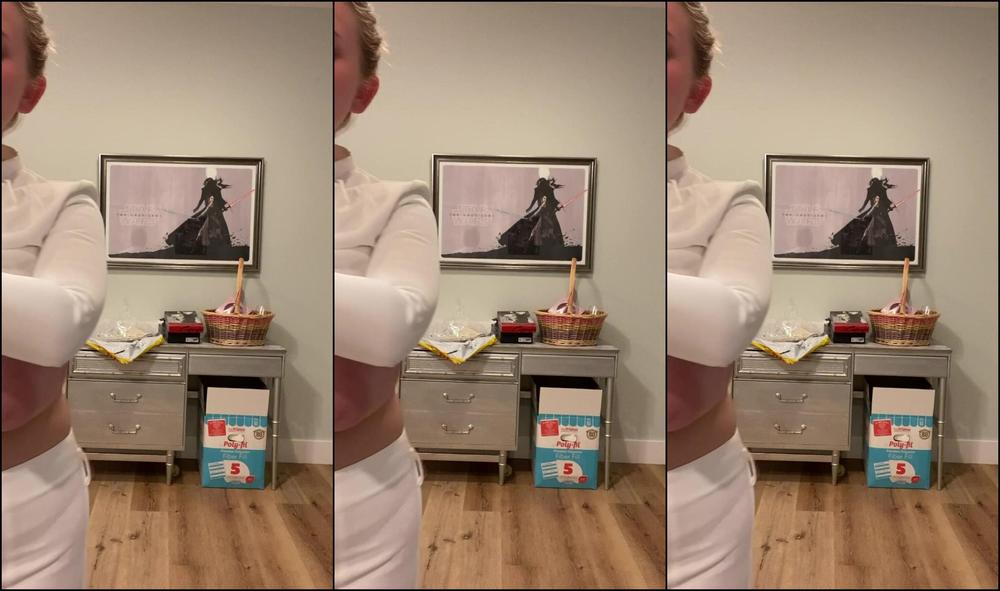 savannahsolo-12-05-2021-2107148404-this-is-another-one-of-my-casual-nudity-vids-see-me-at-all-my-least-flattering-angles-whi