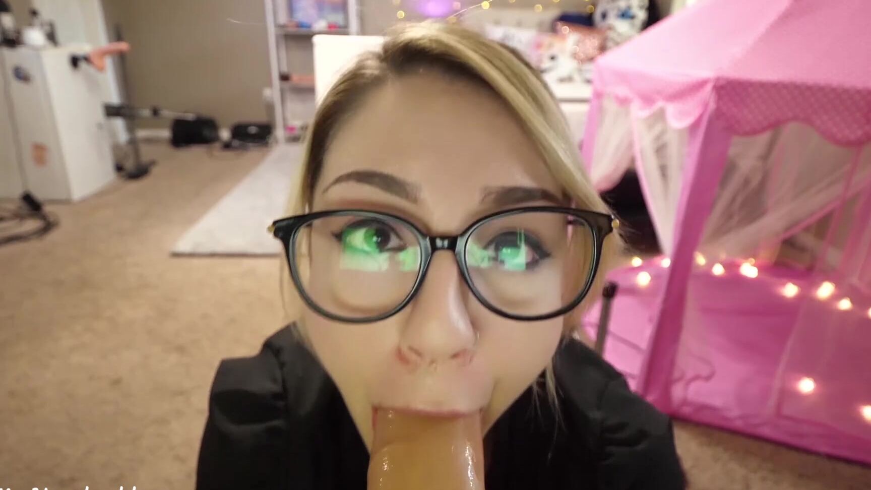 Missheatherbby Slutty Secretary Bj Your Slutty Secretary That Wears Really Short Skirts Caught You Tryin