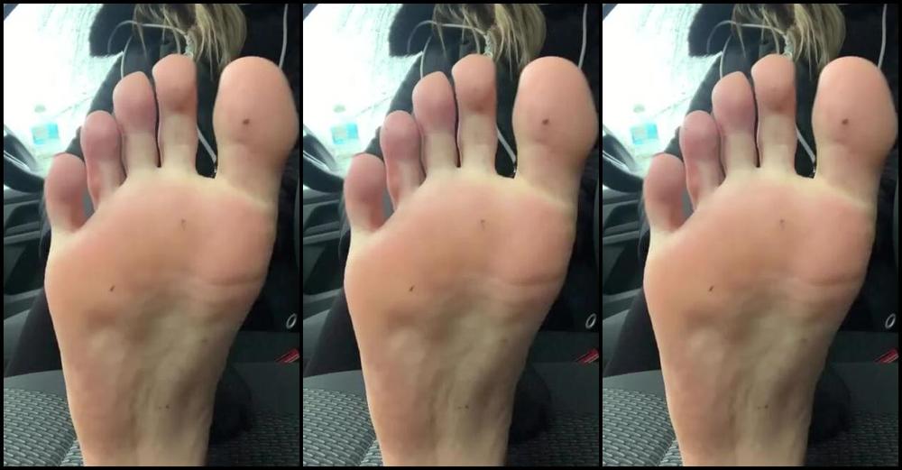 Miss Emma Rose Nicknamed Emmaemmarose Onlyfans How Much Would You Love To Jump In My Car And Get To Work