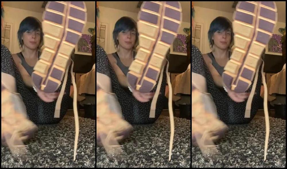 Summer Solesis Nicknamed Summer Solesis Onlyfans Foot Bitch Humiliation