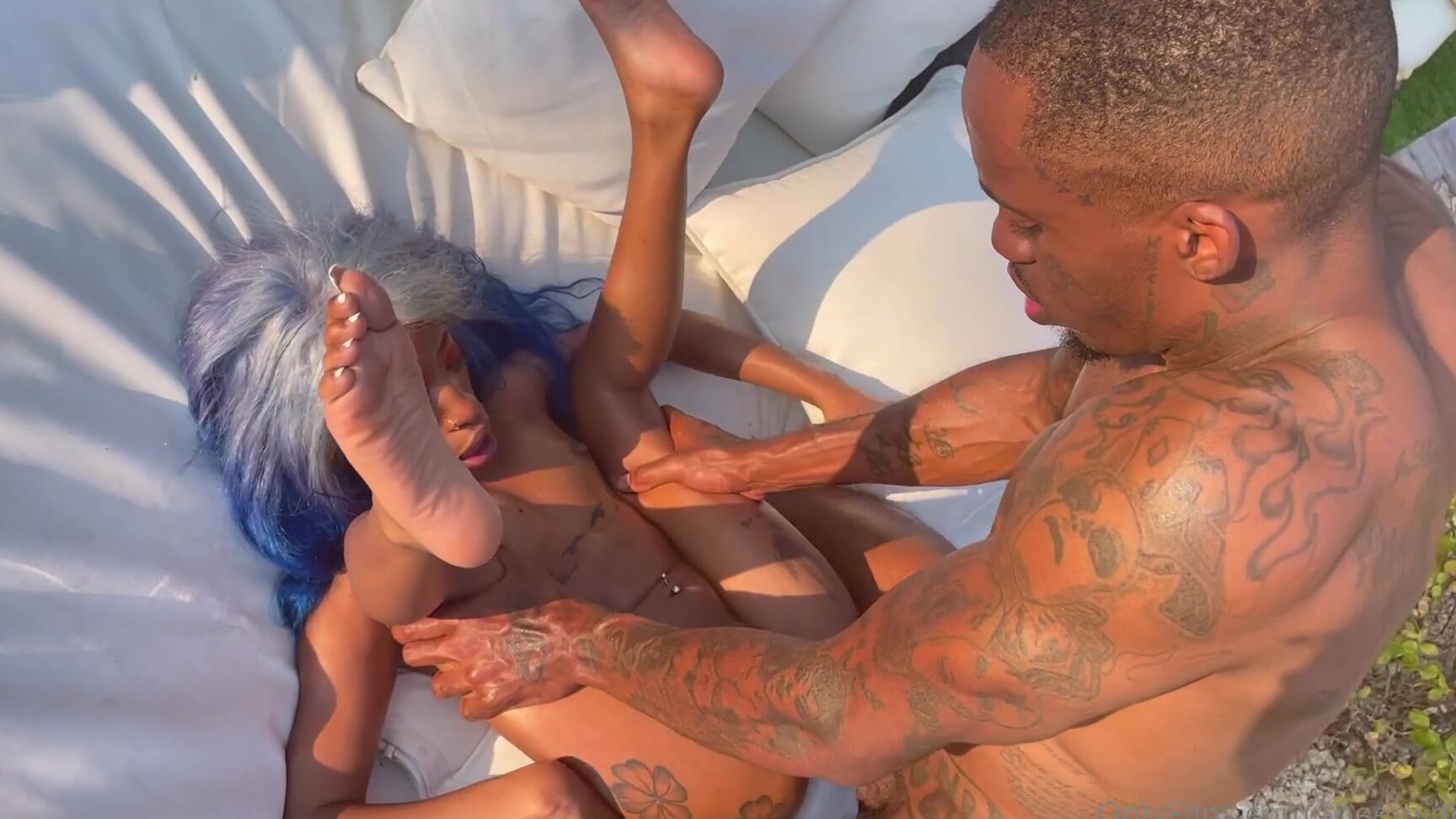 theeministalli-18-07-2021-2165625109-threesum-with-wewantpressuree-and-keykrackinass