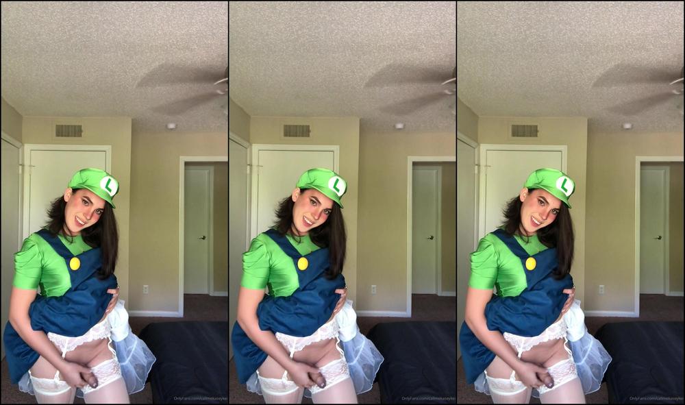 Callmekaseykei Over Minutes Of Me Stroking My Cock While Dressed