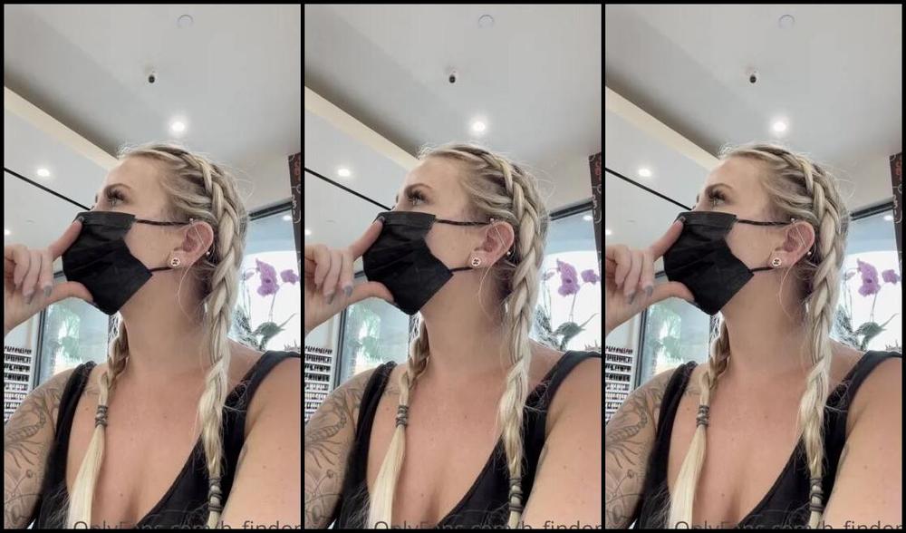 Sorceress Bebe Nicknamed B Findom Onlyfans Someone Paid For An Ignore Video While I M Getting My Nails Done So I Figured I D Let My Subscribers